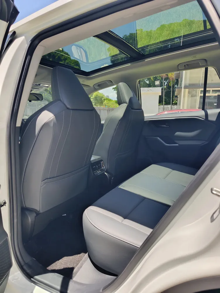 Vista 12 del vehículo: Toyota RAV4