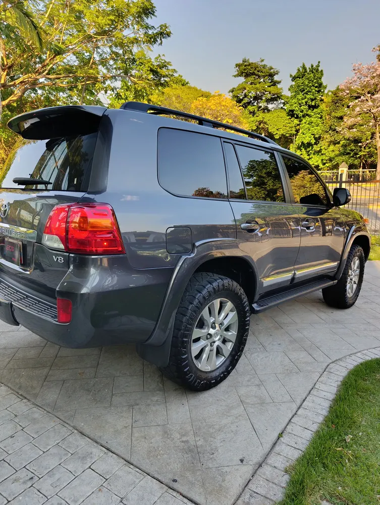 Vista 7 del vehículo: Toyota Land