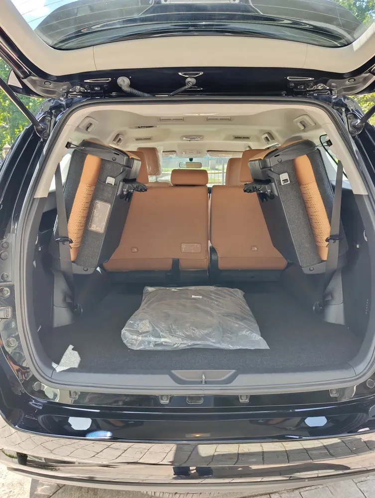Vista 14 del vehículo: Toyota Fortuner