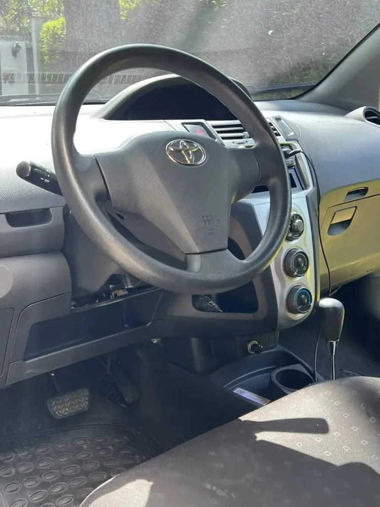 Vista 14 del vehículo: Toyota Yaris