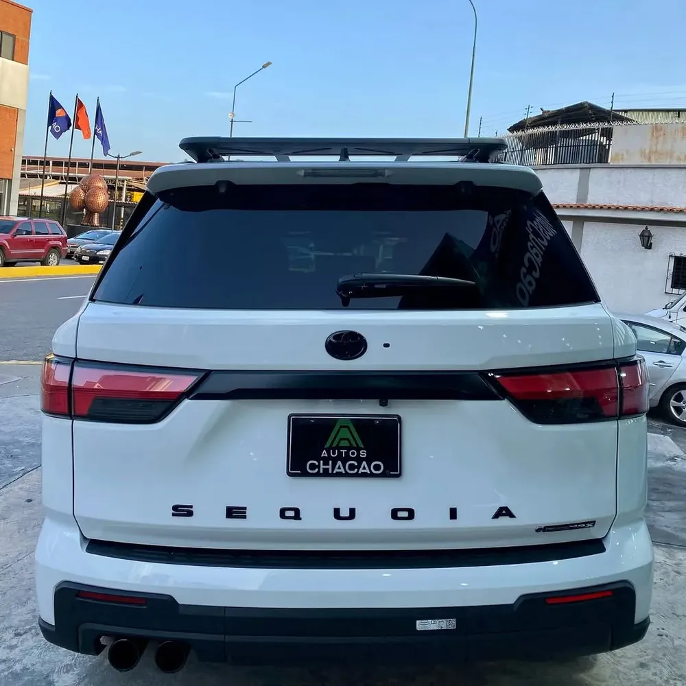 Vista 9 del vehículo: Toyota Sequoia