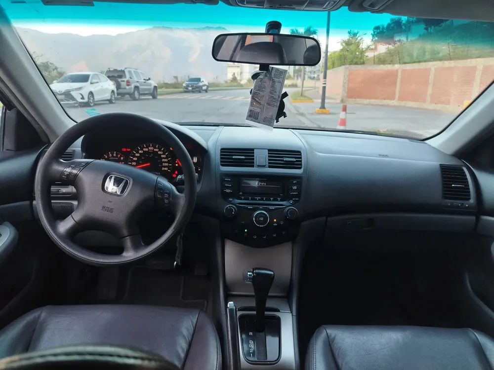 Vista 7 del vehículo: Honda Accord