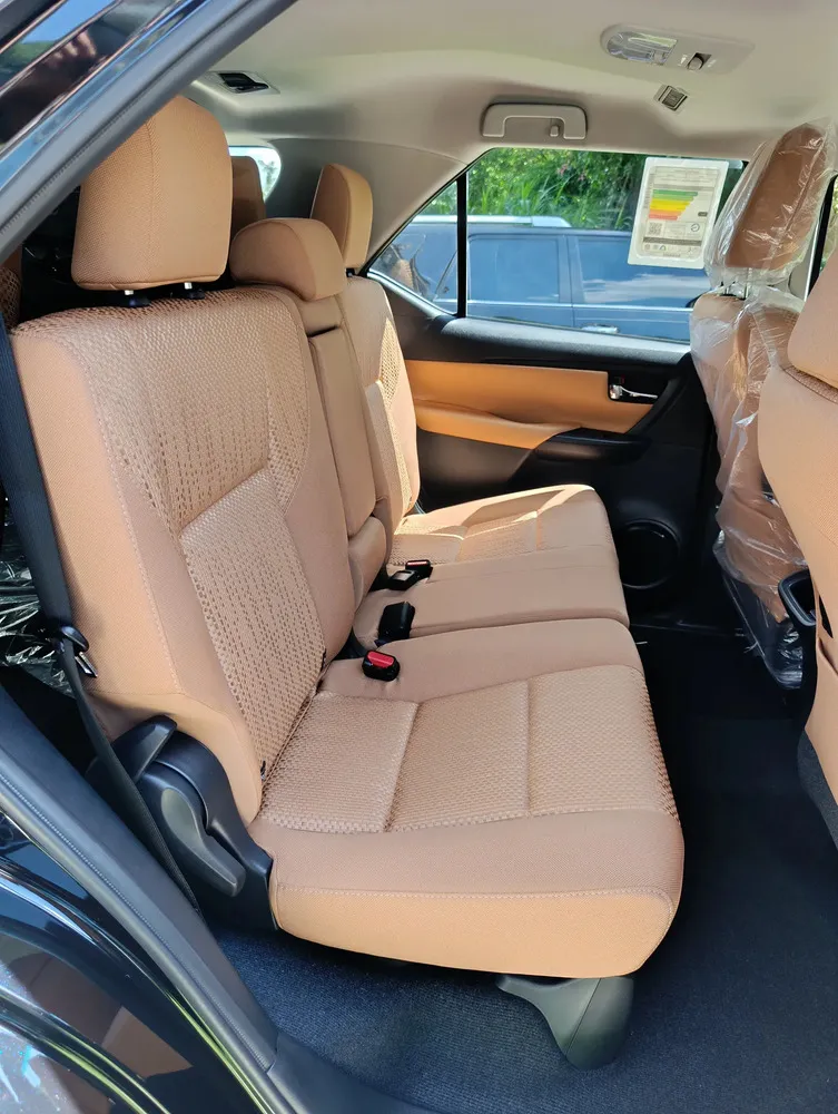Vista 15 del vehículo: Toyota Fortuner