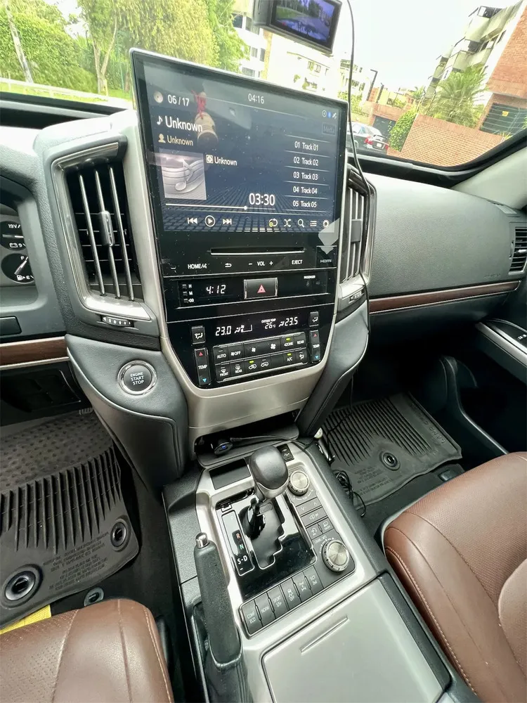 Vista 13 del vehículo: Toyota Land Cruiser