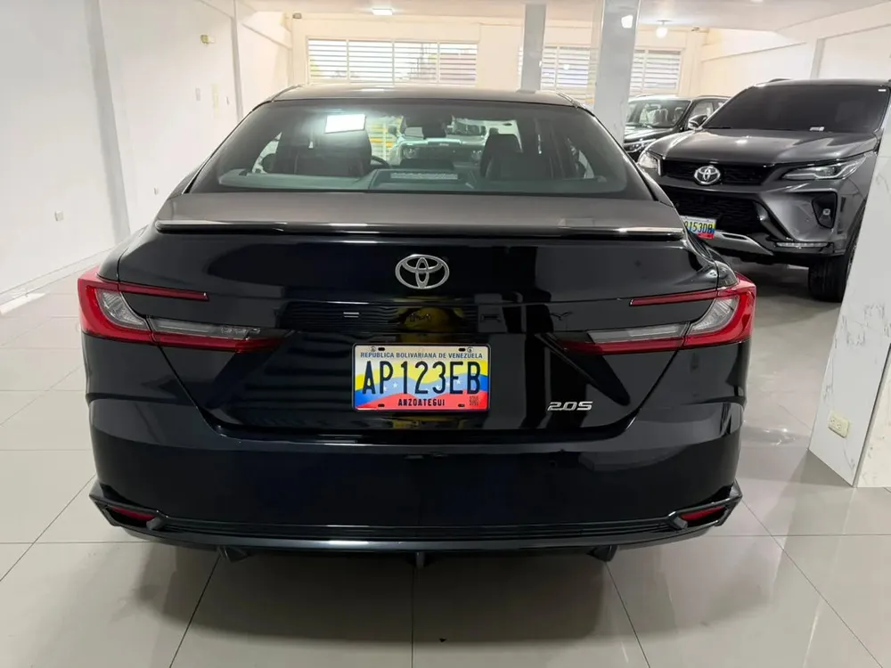 Vista 4 del vehículo: Toyota Camry