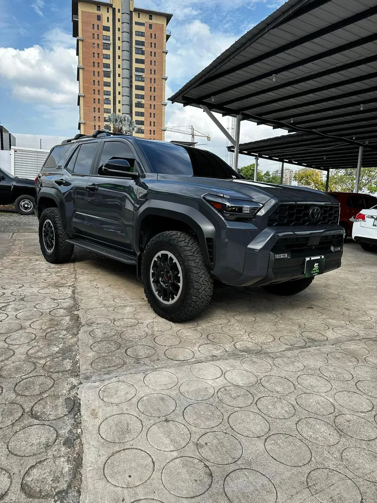 Vista 3 del vehículo: Toyota 4runner