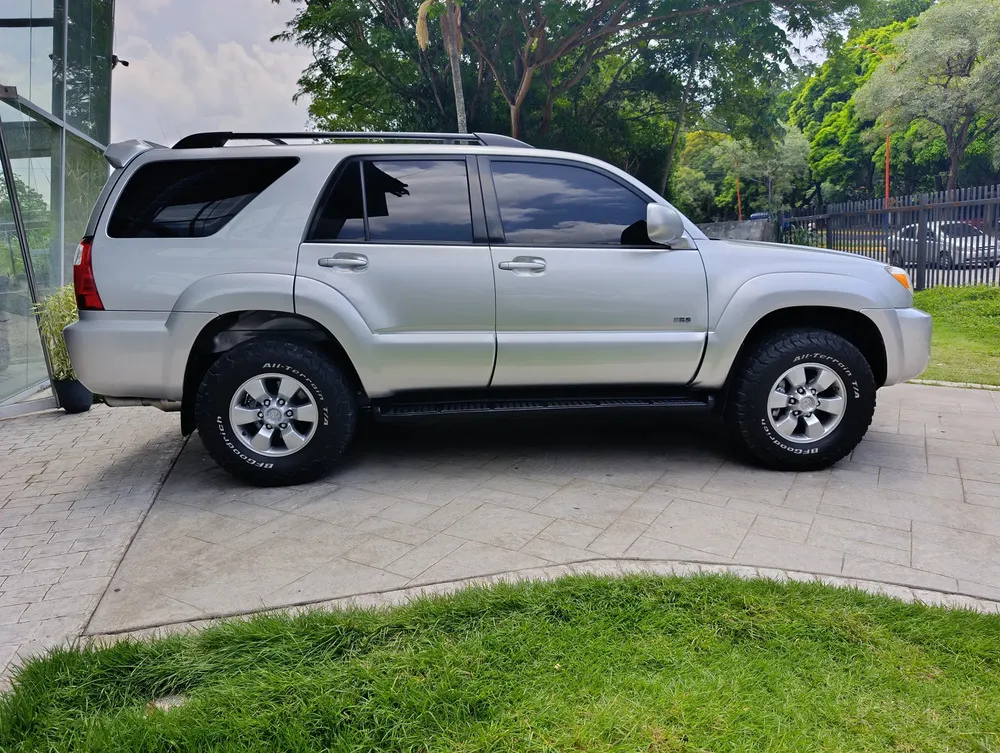 Vista 5 del vehículo: Toyota 4Runner