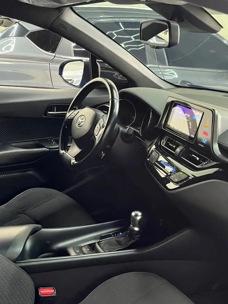 Vista 8 del vehículo: Toyota C-hr