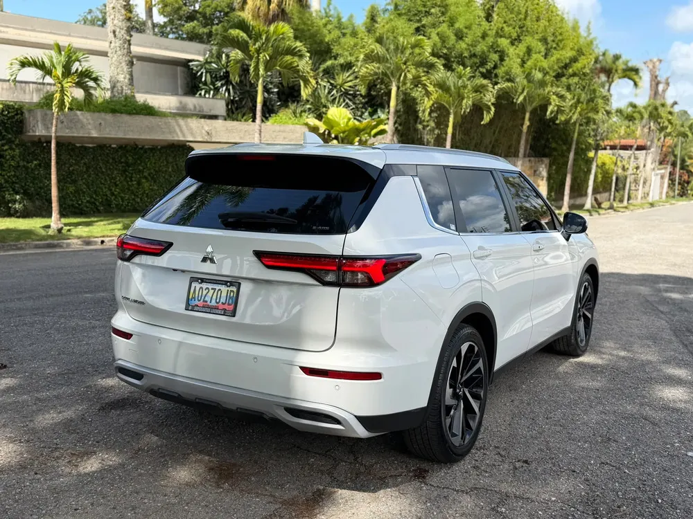 Vista 8 del vehículo: Mitsubishi Outlander