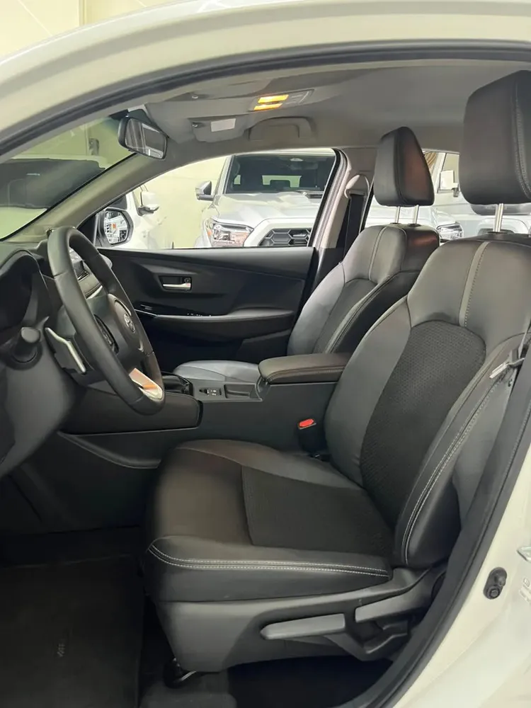 Vista 5 del vehículo: Toyota Yaris