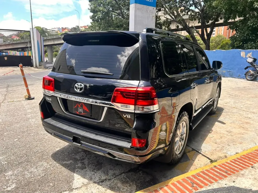Vista 4 del vehículo: Toyota Lc200