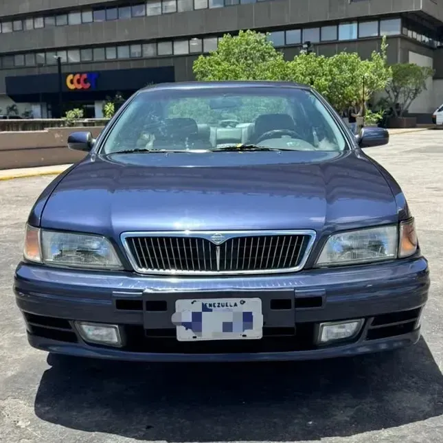 Vista 4 del vehículo: Nissan Máxima