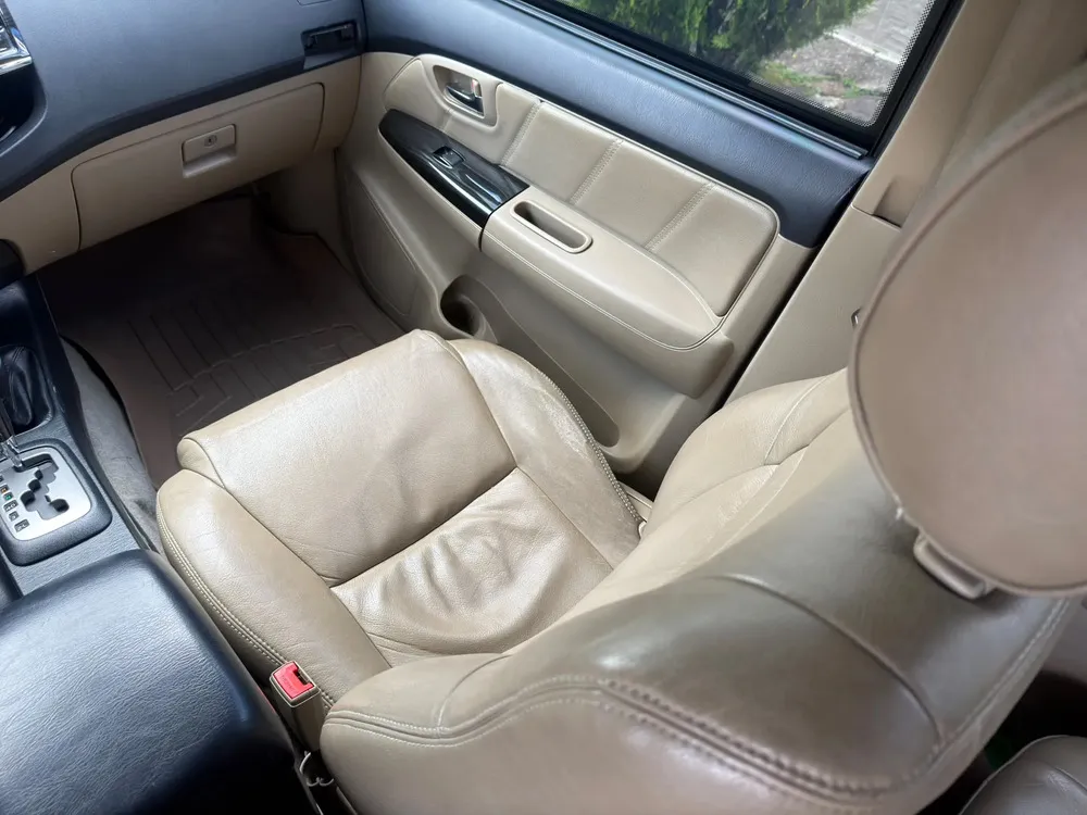 Vista 8 del vehículo: Toyota Fortuner