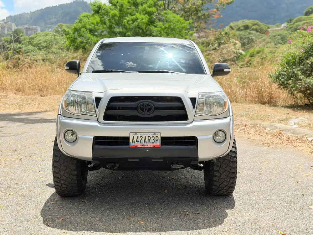 Vista 3 del vehículo: Toyota Tacoma