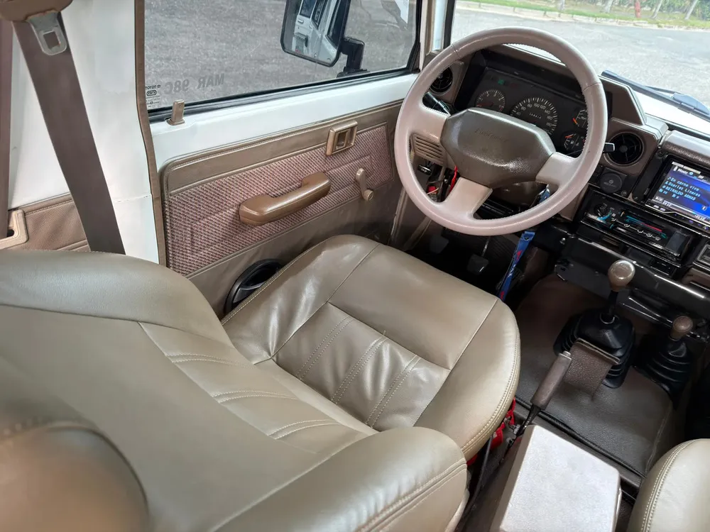 Vista 10 del vehículo: Toyota Machito