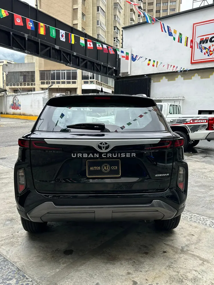 Vista 18 del vehículo: Toyota Urban
