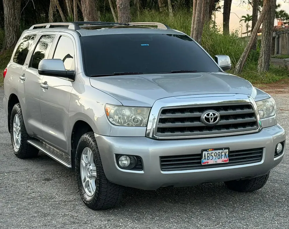 Vista 2 del vehículo: Toyota Sequoia