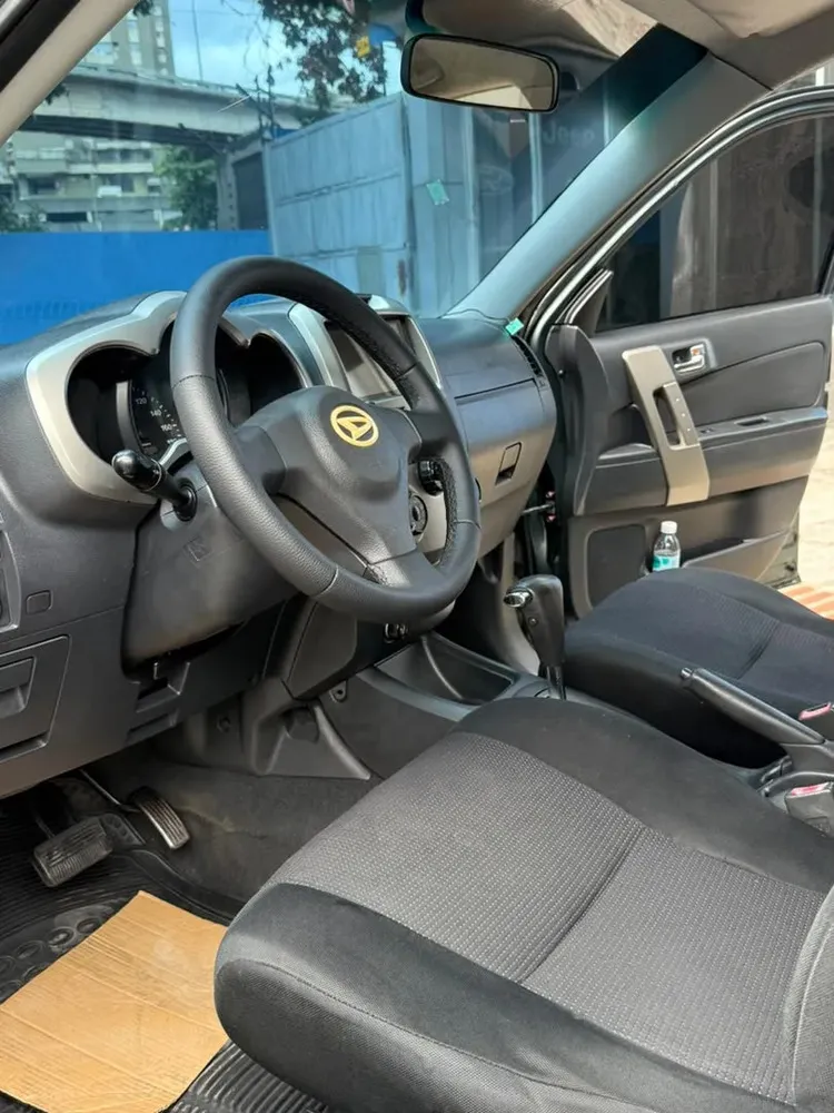 Vista 8 del vehículo: Daihatsu Terios
