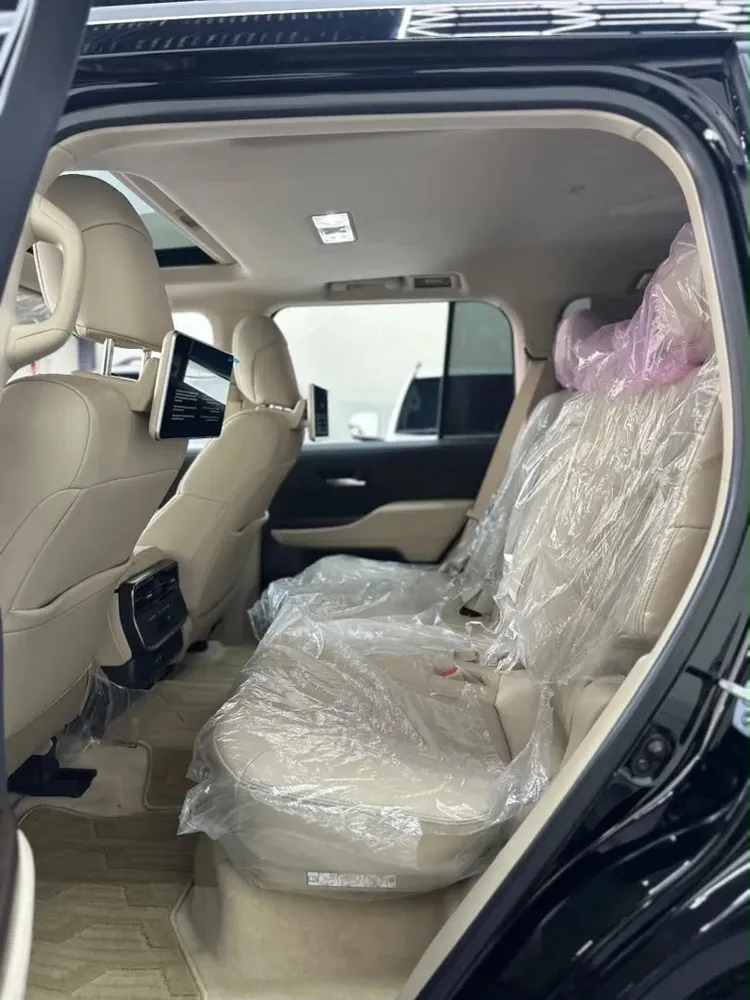 Vista 7 del vehículo: Toyota Lc300