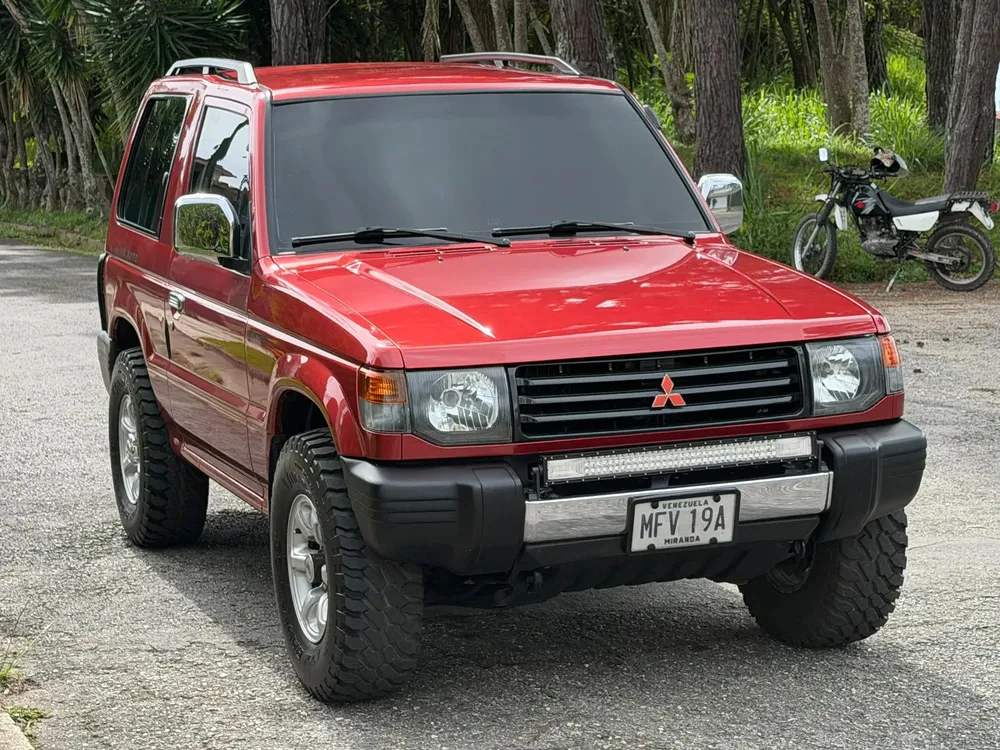 Vista 2 del vehículo: Mitsubishi Montero