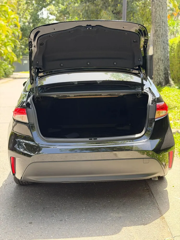 Vista 9 del vehículo: Toyota Corolla