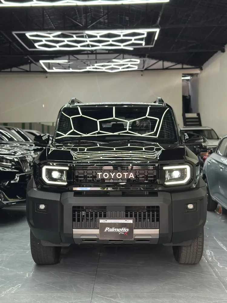 Vista 3 del vehículo: Toyota Fj
