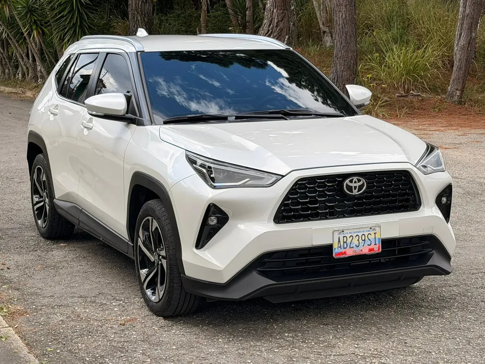Vista 2 del vehículo: Toyota Yaris