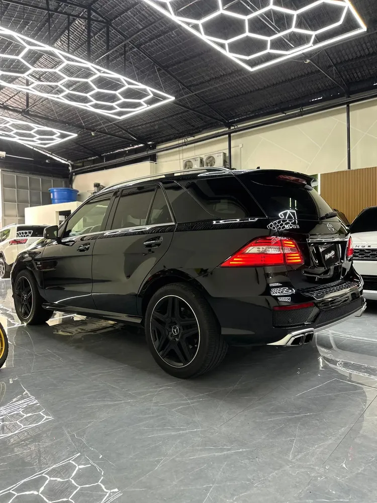 Vista 12 del vehículo: Mercedes Ml63