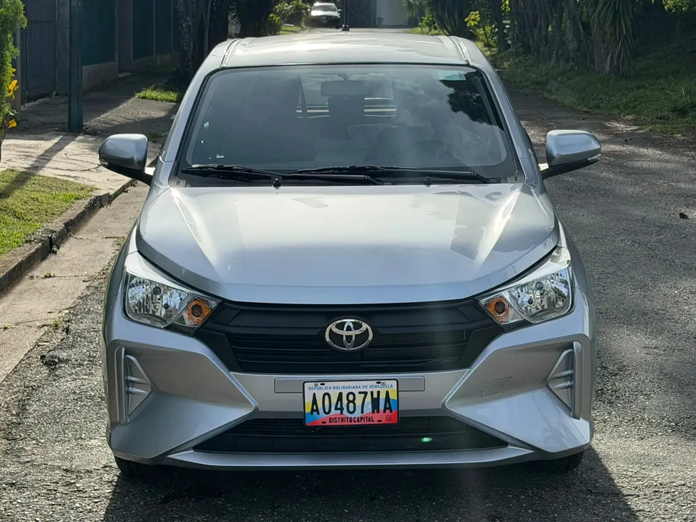 Vista 3 del vehículo: Toyota Agya