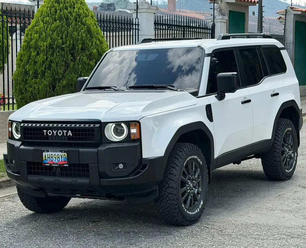 Vista 2 del vehículo: Toyota Prado
