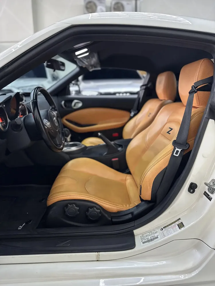 Vista 4 del vehículo: Nissan 370
