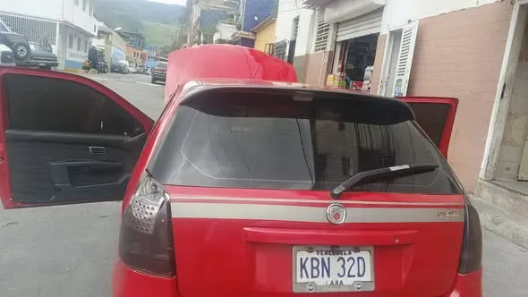 Vista 3 del vehículo: Fiat Strada