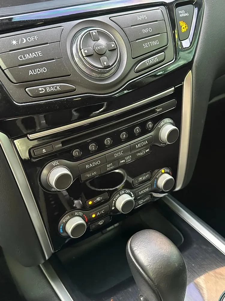 Vista 5 del vehículo: Nissan Pathfinder