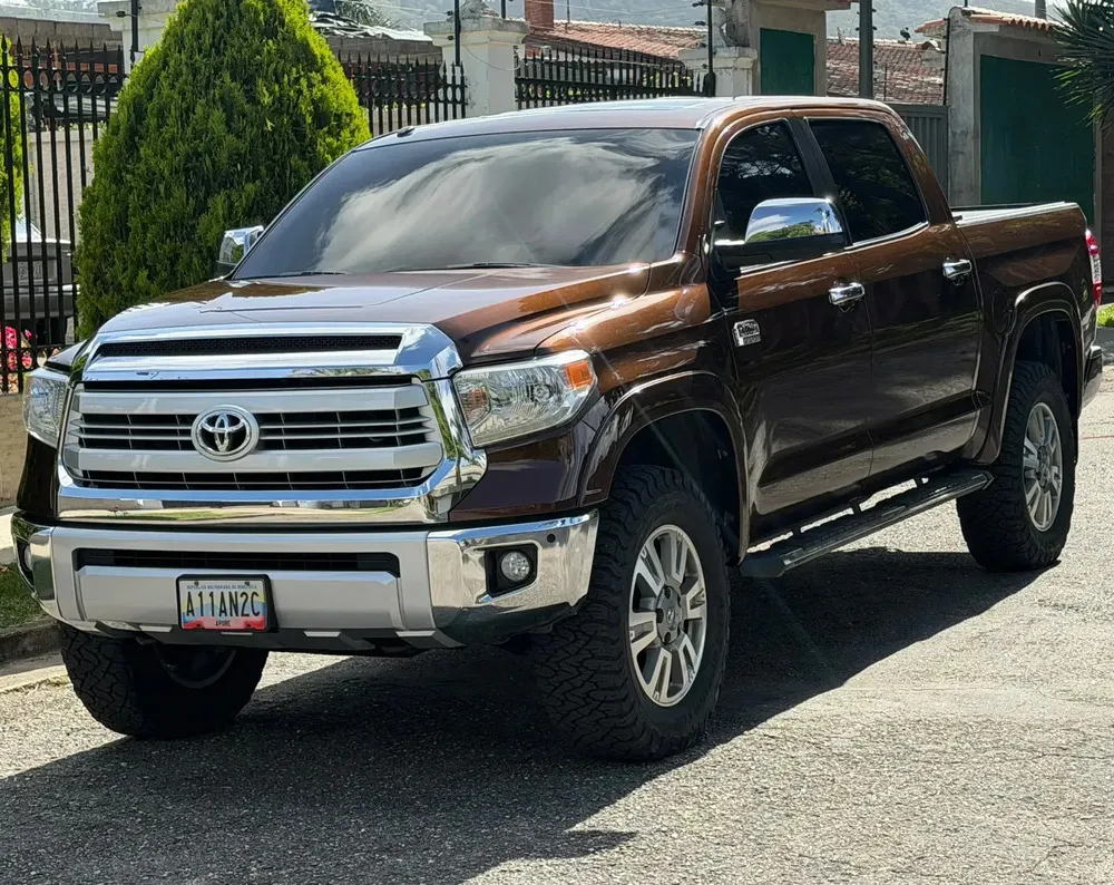 Vista 2 del vehículo: Toyota Tundra