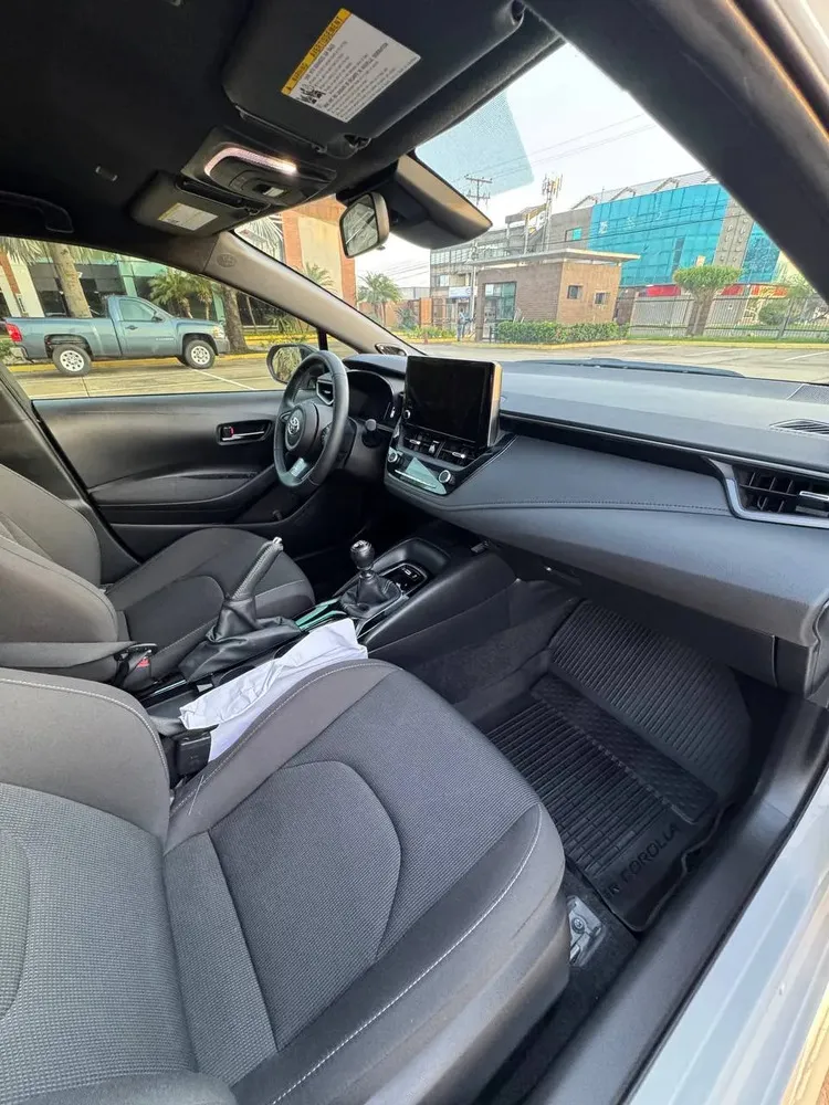 Vista 13 del vehículo: Toyota Corolla