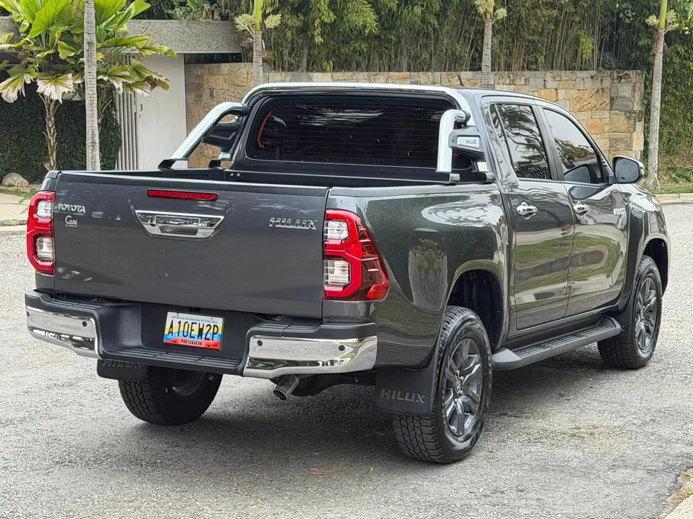 Vista 5 del vehículo: Toyota Hilux