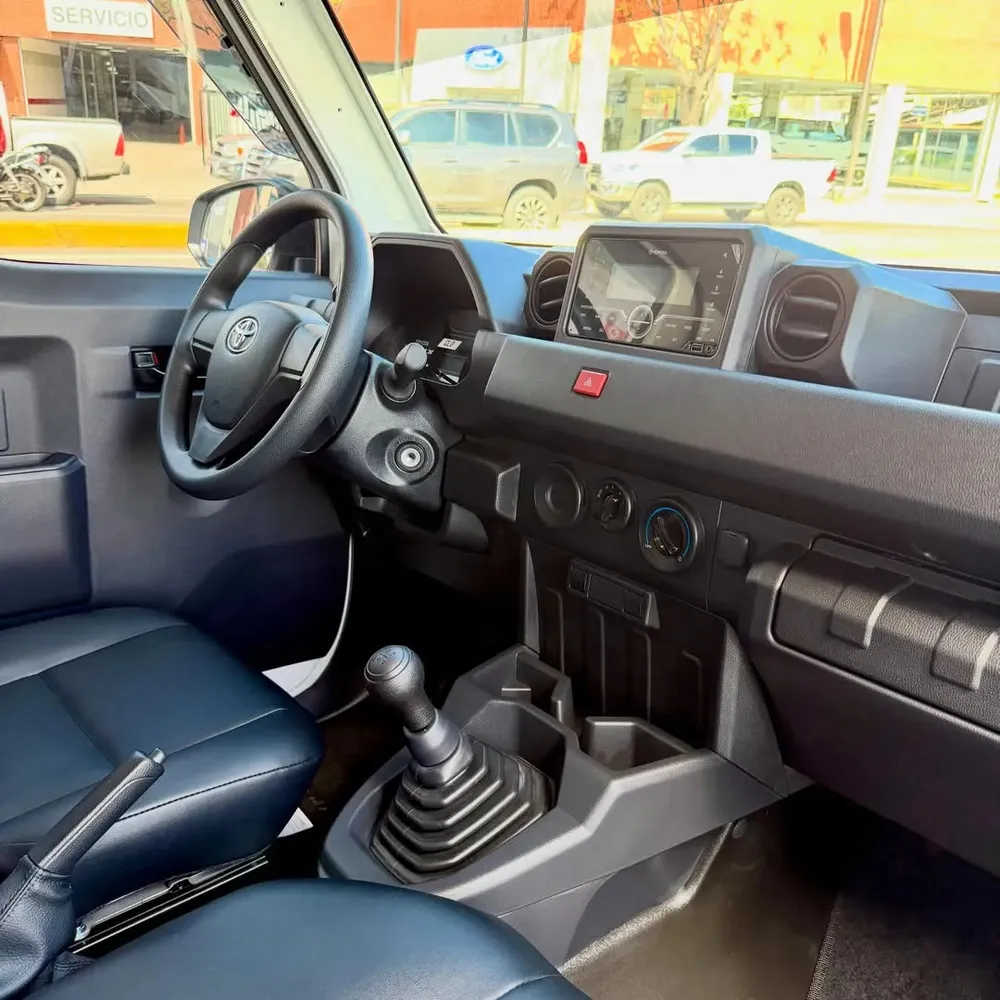 Vista 7 del vehículo: Toyota Hilux
