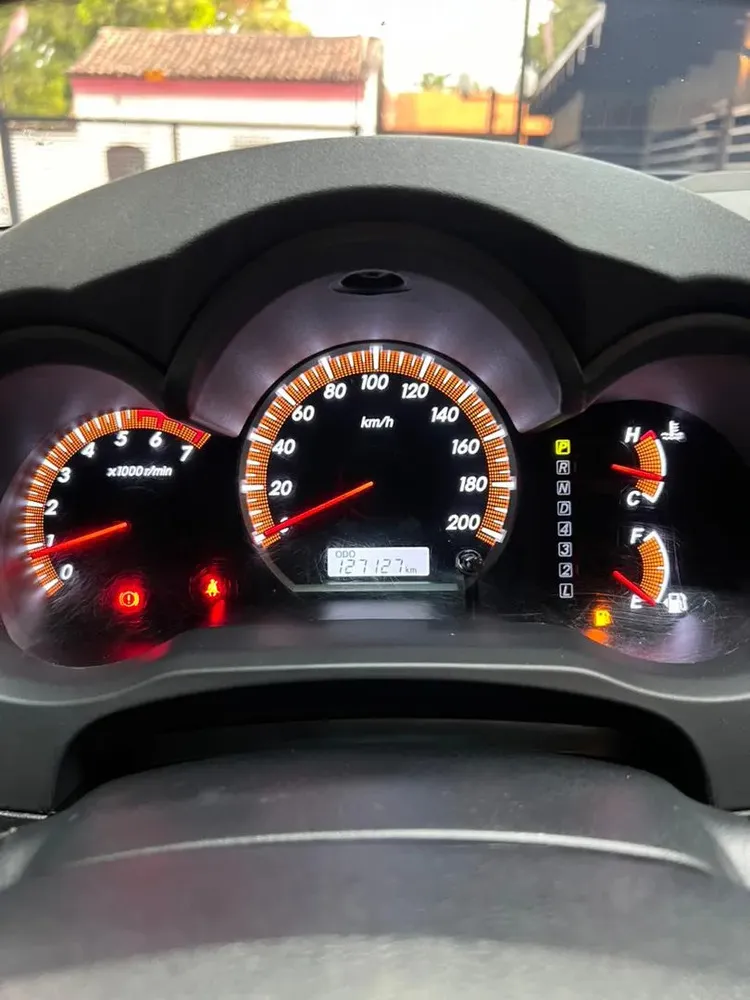 Vista 6 del vehículo: Toyota Hilux
