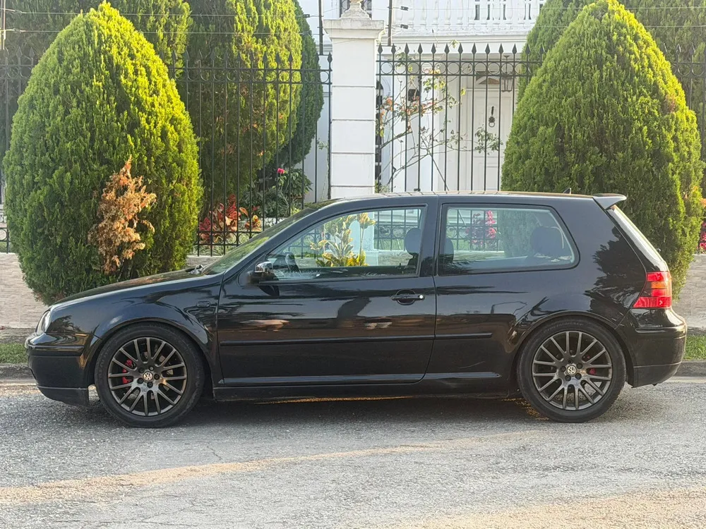 Vista 4 del vehículo: Volkswagen Golf