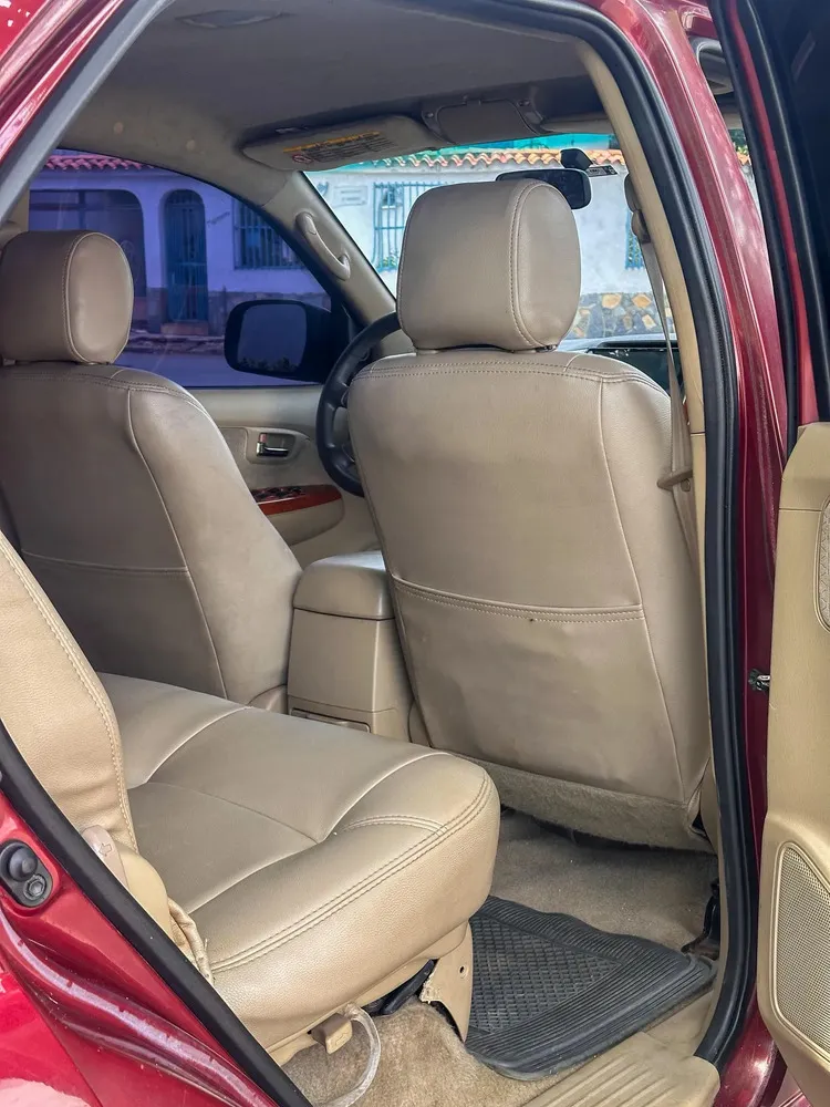Vista 6 del vehículo: Fortuner 2009