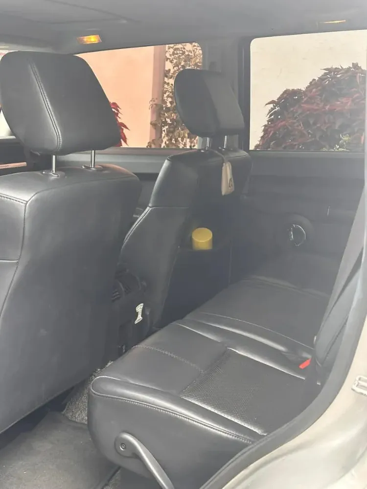 Vista 9 del vehículo: Jeep Commander