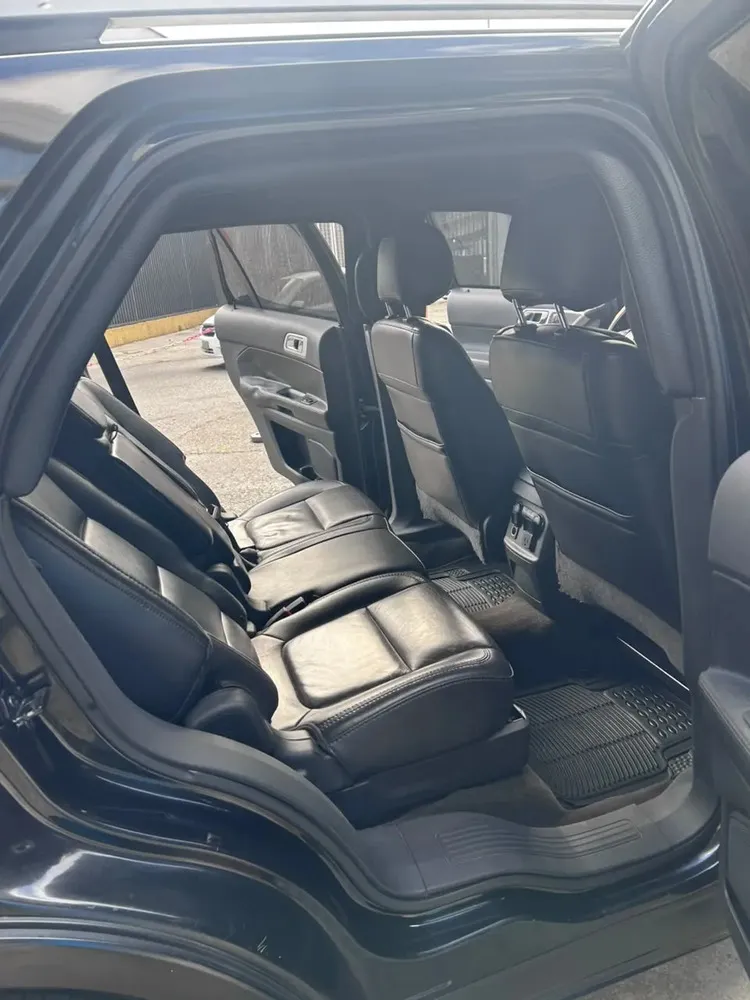 Vista 10 del vehículo: Ford Explorer