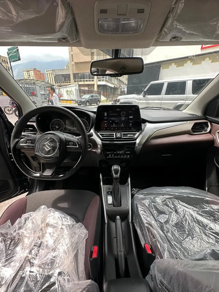 Vista 11 del vehículo: Suzuki Fronx
