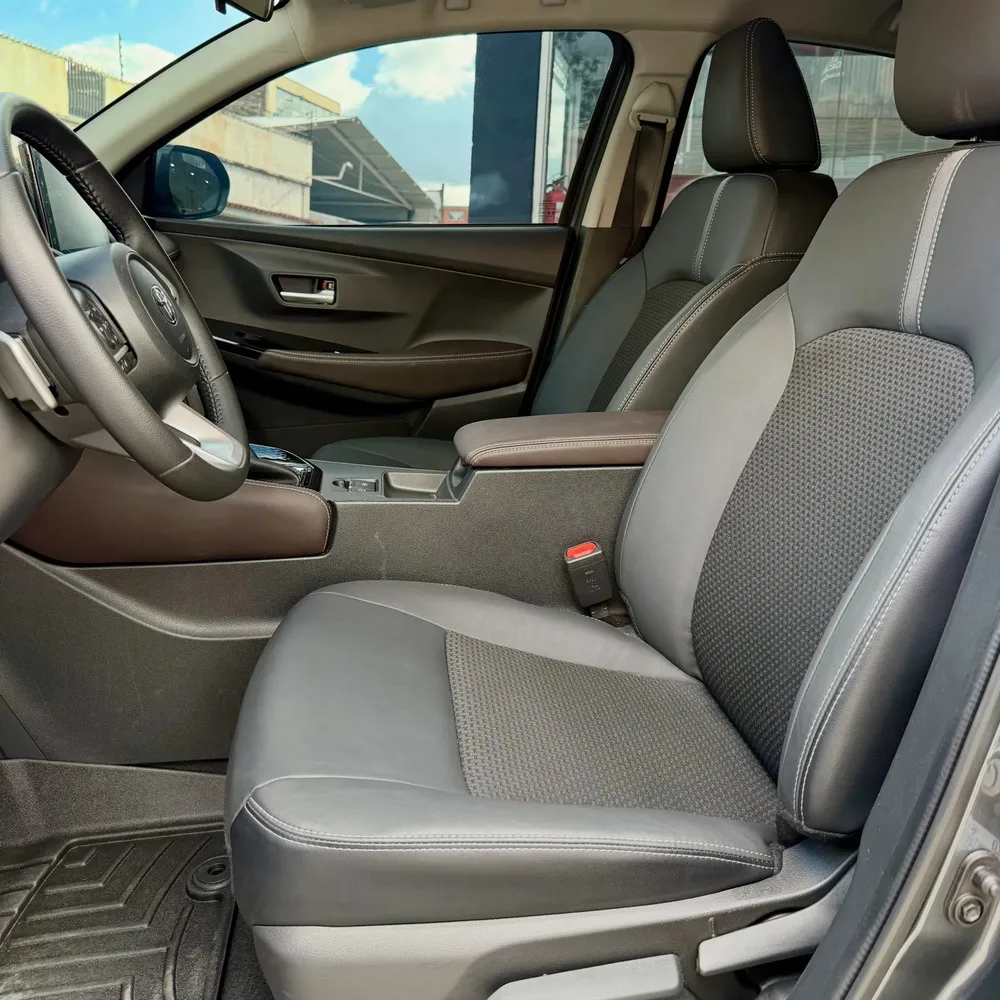 Vista 4 del vehículo: Toyota Yaris