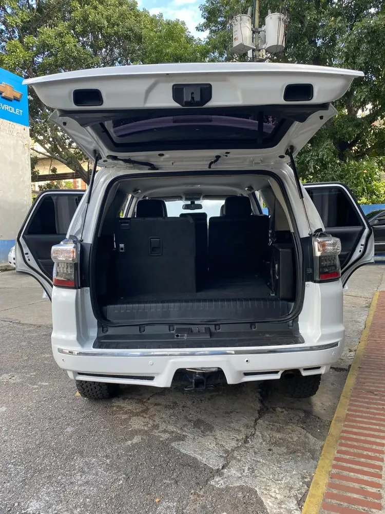 Vista 6 del vehículo: Toyota 4runner