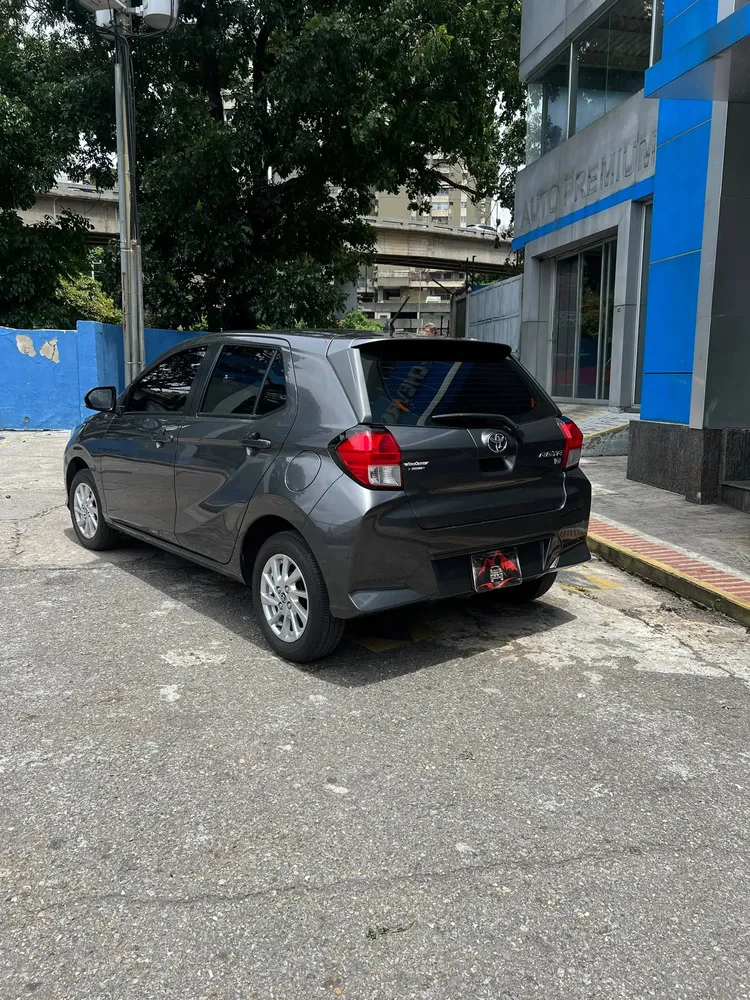 Vista 13 del vehículo: Toyota Agya