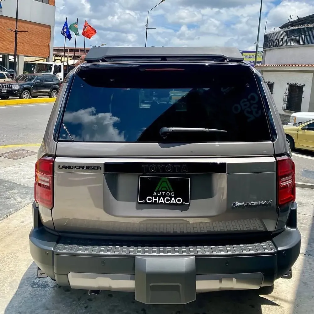 Vista 10 del vehículo: Toyota Land Cruiser