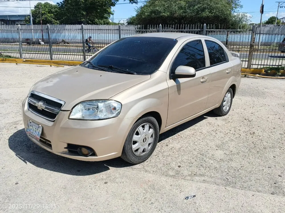 Vista 3 del vehículo: Chevrolet Aveo