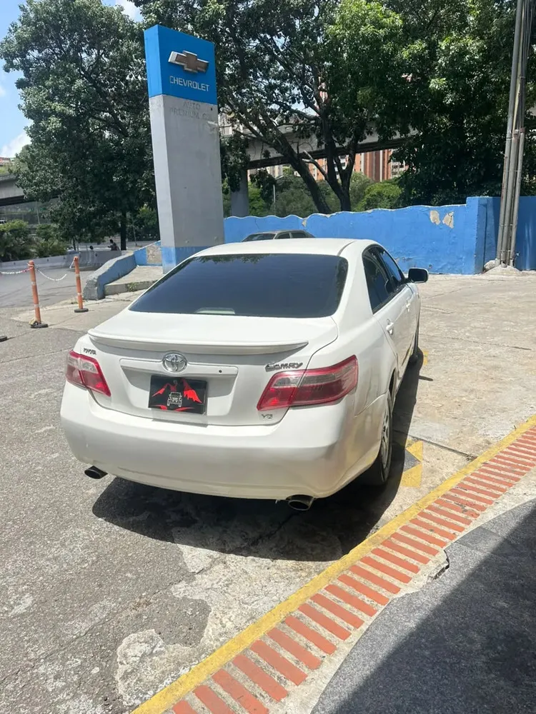 Vista 3 del vehículo: Toyota Camry