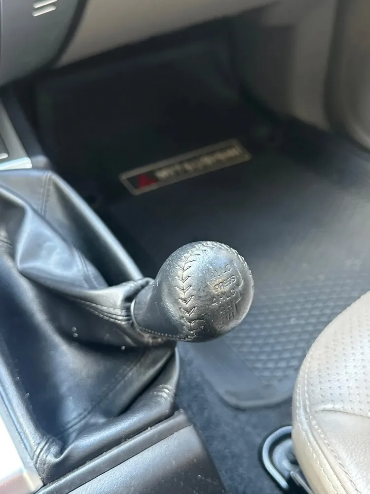 Vista 4 del vehículo: Mitsubishi Montero